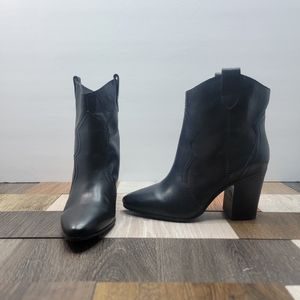 Women Size 6.5M Black Ankle Boots Western 3.25" H, NIB Comfort Casual Everyday